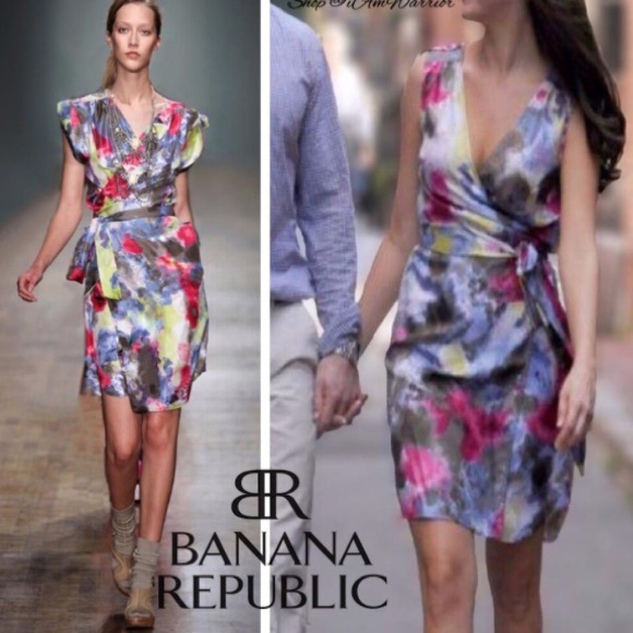 Banana Republic Dresses & Skirts - Banana Republic Silk Wrap Dress Small